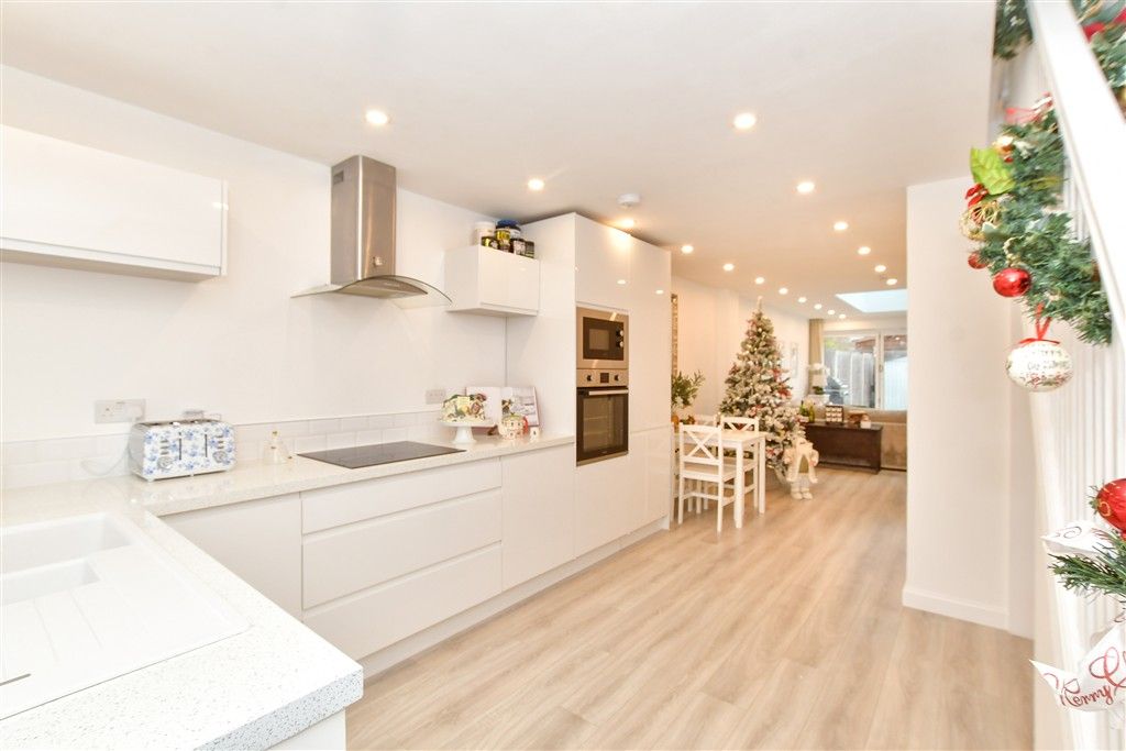 Property photo 3 of 12 Kitchen/ Diner