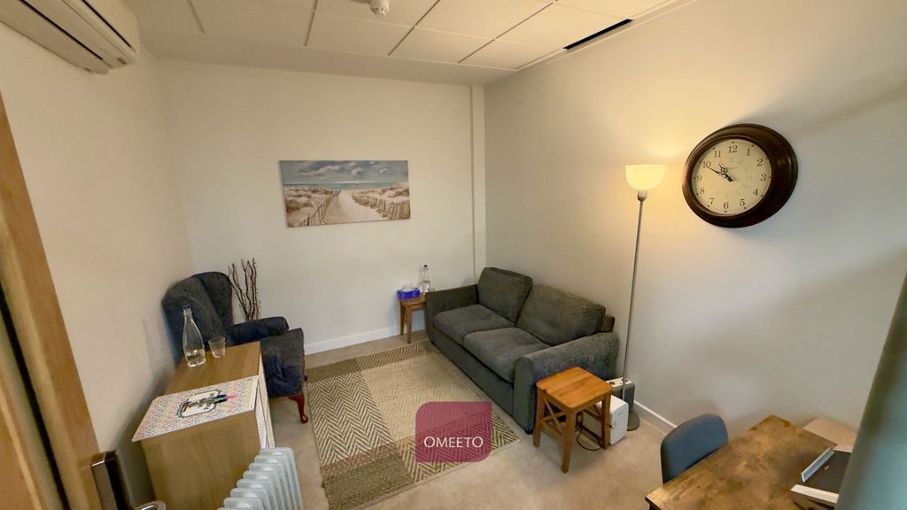 Property photo 1 of 10 Office To Let