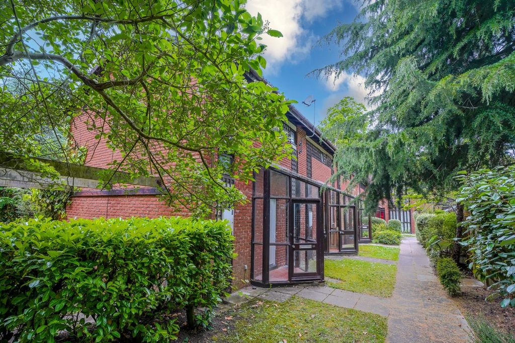 Property photo 1 of 11 Dsc05595-Hdr.Jpg