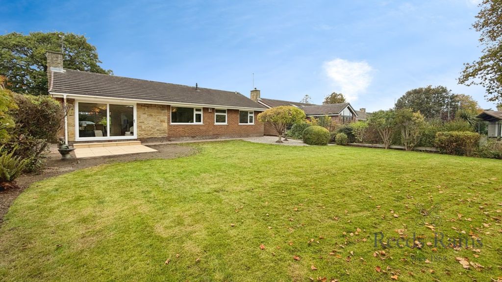 Property photo 1 of 16 Main