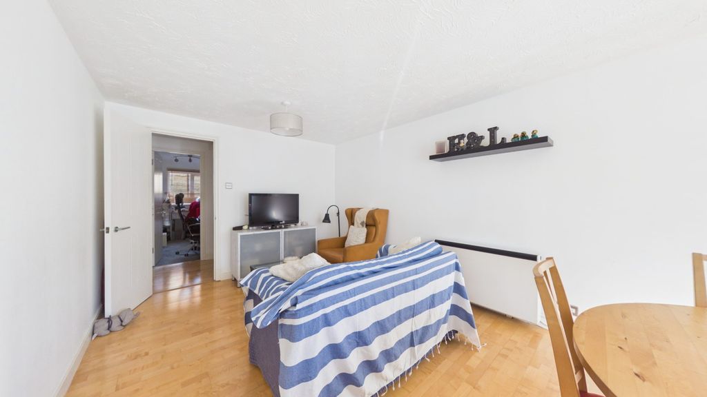 Property photo 3 of 10 5411517