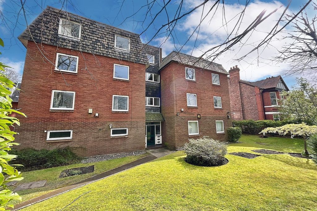 Property photo 1 of 18 (Main)