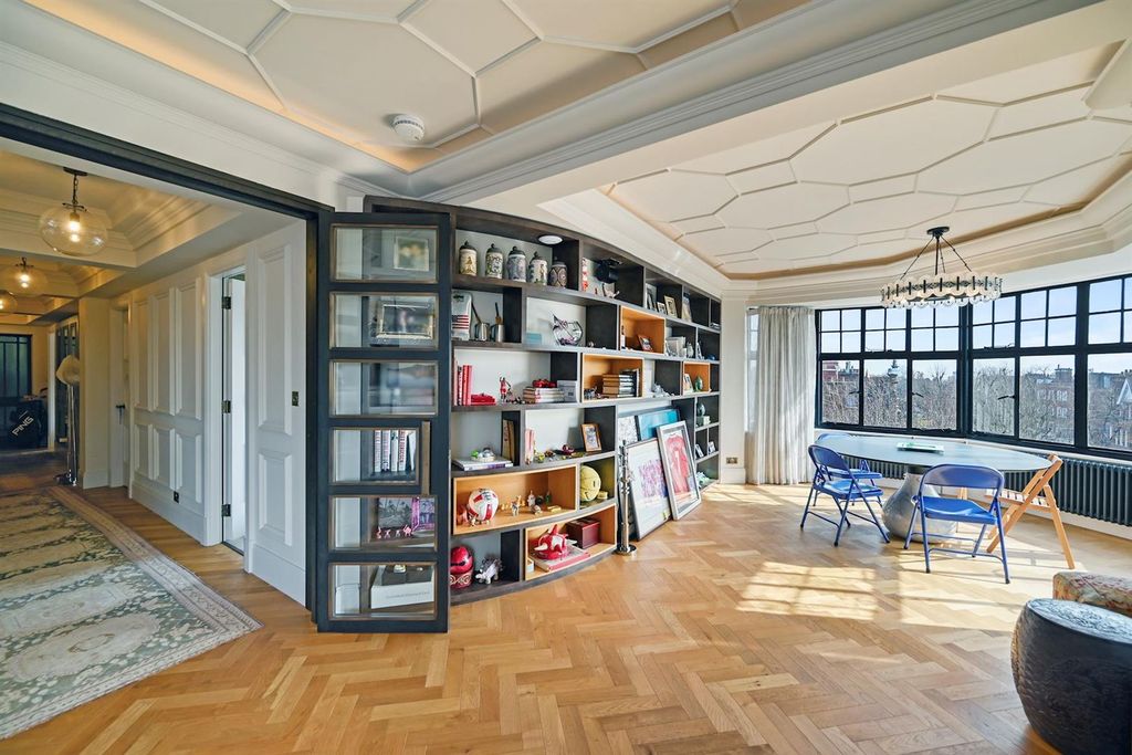 Property photo 2 of 15 18-8Adb_Dsc1921 (1)-Medium.Jpg