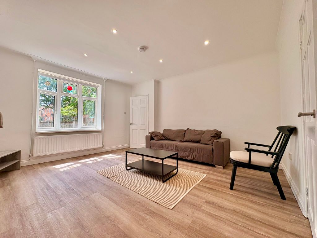 Property photo 1 of 13 Image