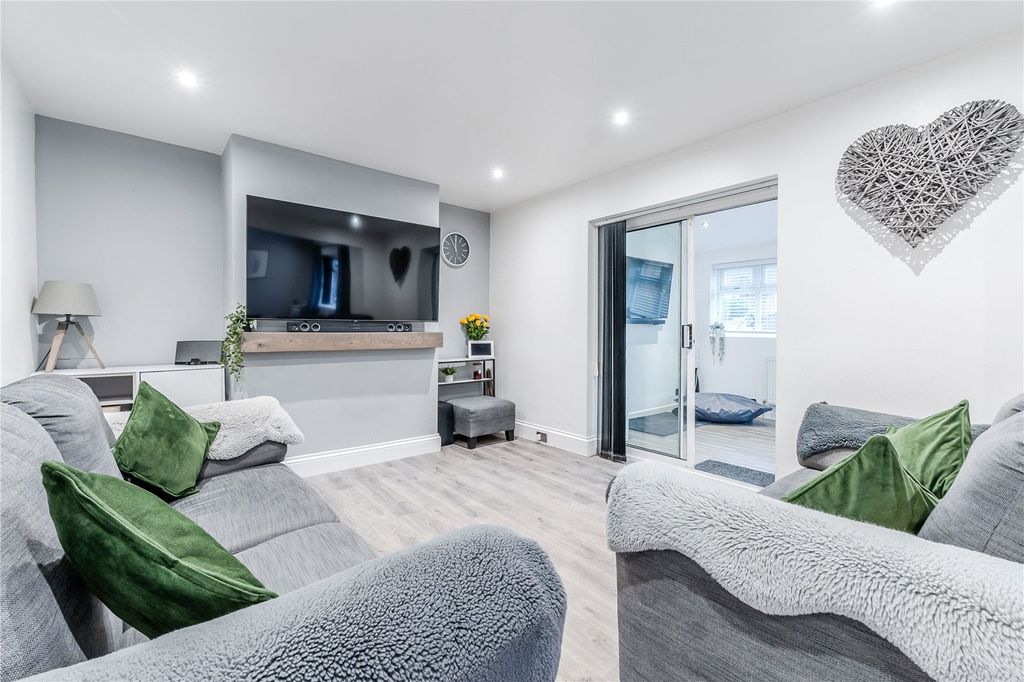 Property photo 2 of 18 Picture No. 04