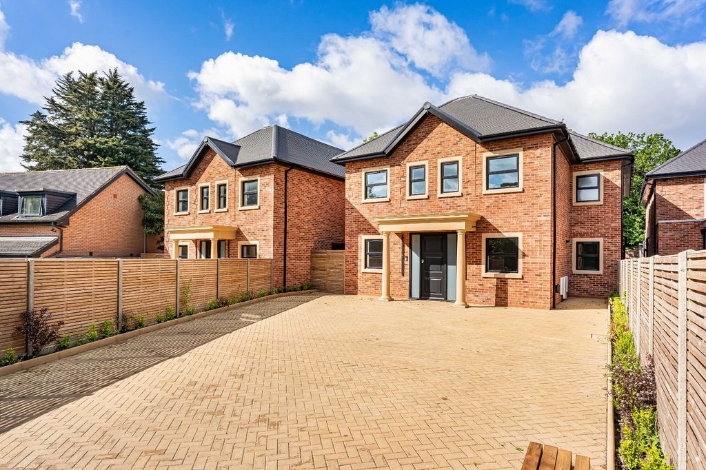 Additional image 4 of 5 bed detached house for salePipers Green Lane, Edgware HA8