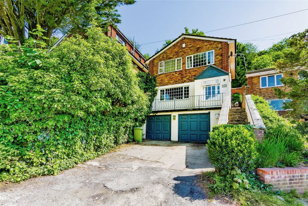 Property photo 1 of 19 Picture No. 01