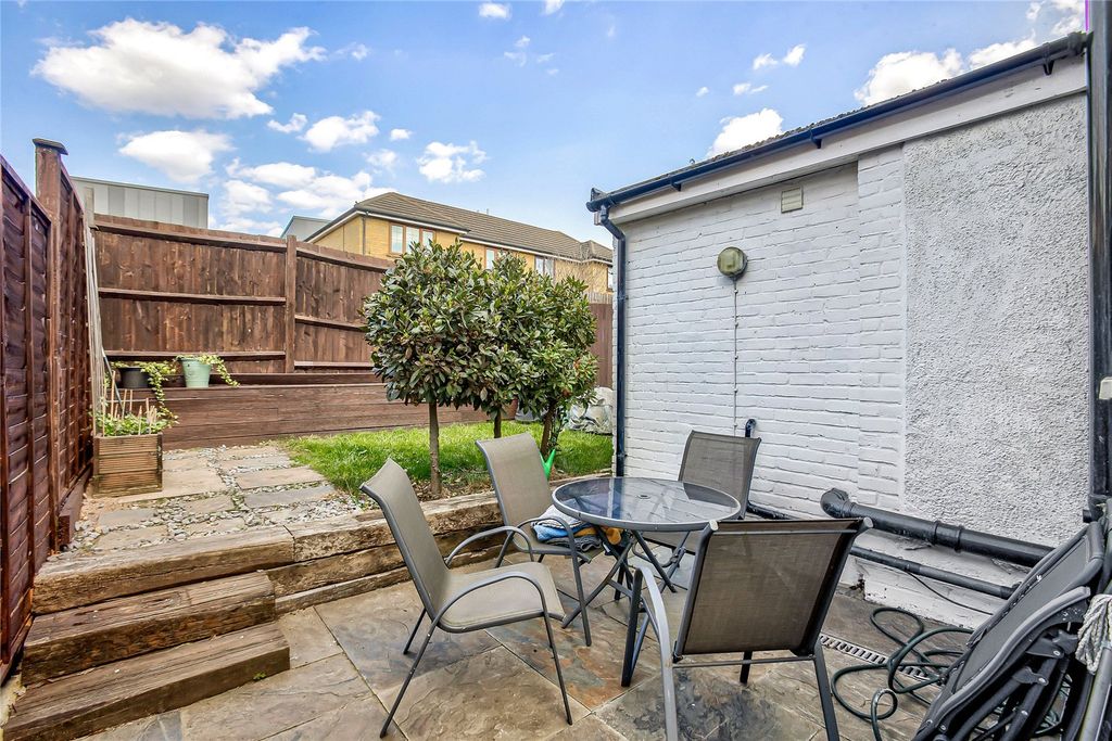 Property photo 3 of 12 Picture No. 16