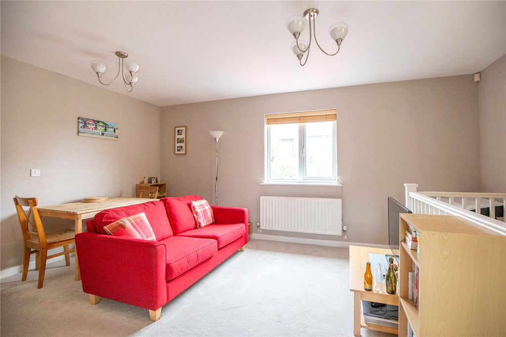 Property photo 3 of 12 Picture No. 05
