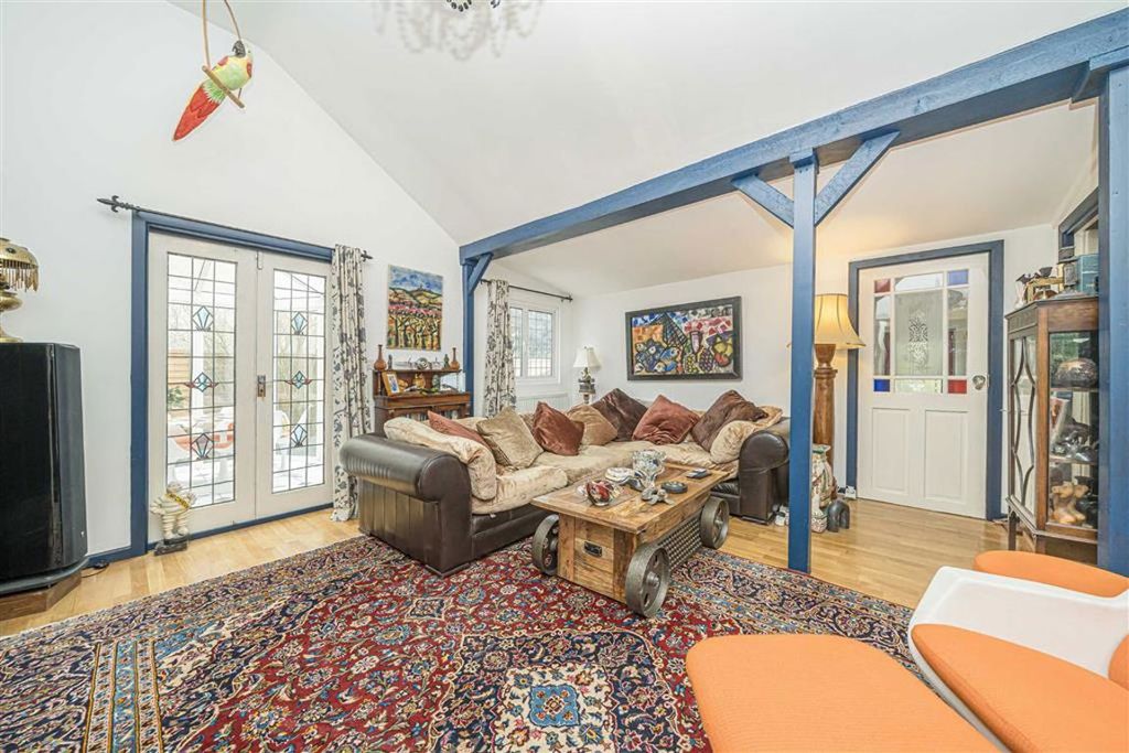 Property photo 3 of 8