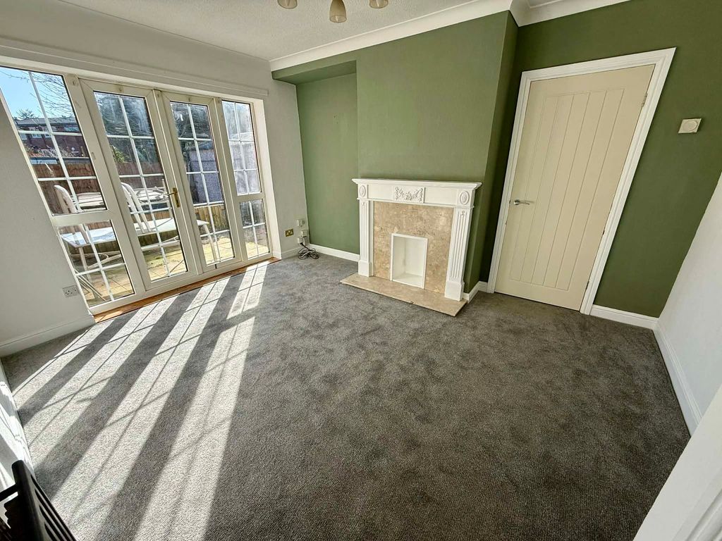 Property photo 3 of 24