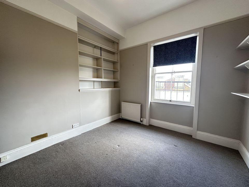 Property photo 2 of 5 5325111