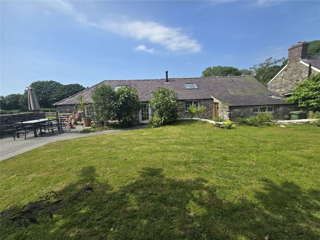 Property photo 1 of 43 Picture No. 49