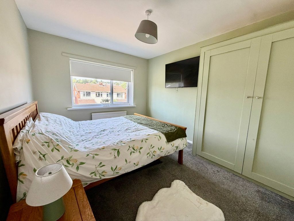 Property photo 1 of 44