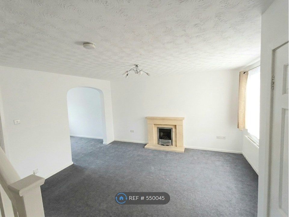 Property photo 2 of 16 Lounge