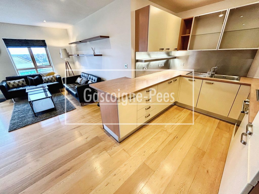 Property photo 3 of 12
