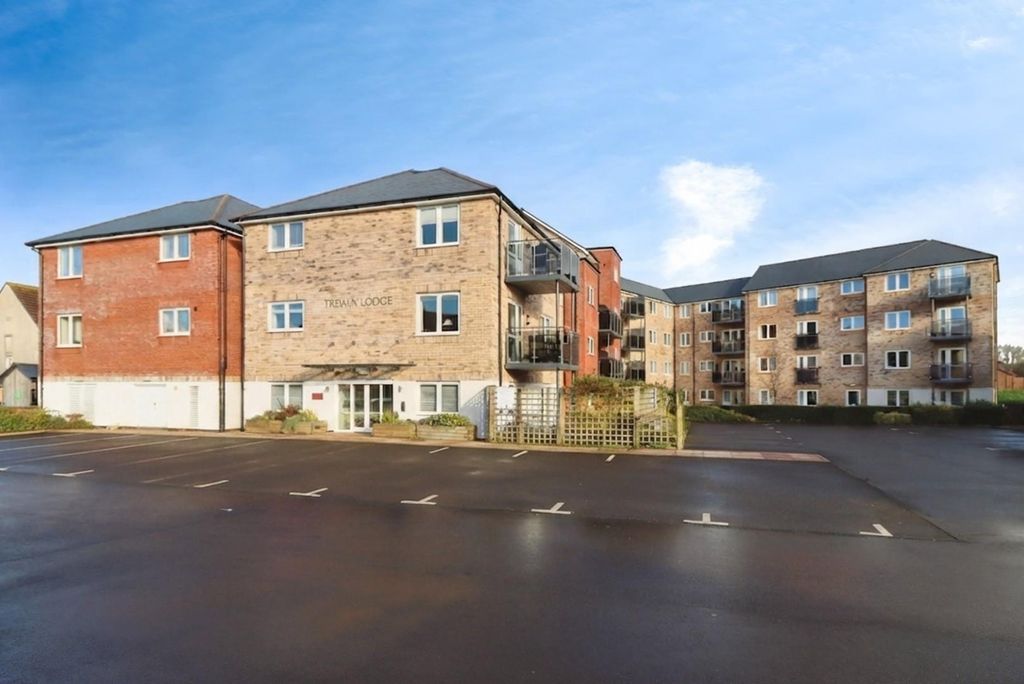 Property photo 1 of 10 8 Trewin Lodge Front Shot 5.Jpg