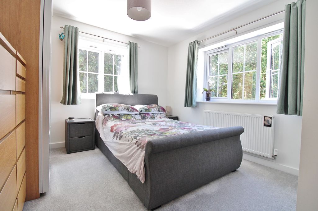 Property photo 3 of 18