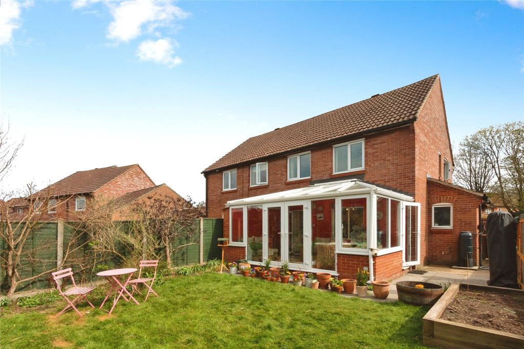 Property photo 1 of 18 Picture No. 21