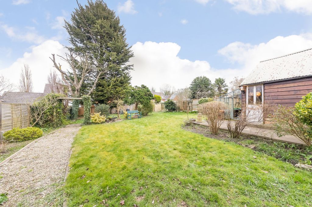 Property photo 3 of 18