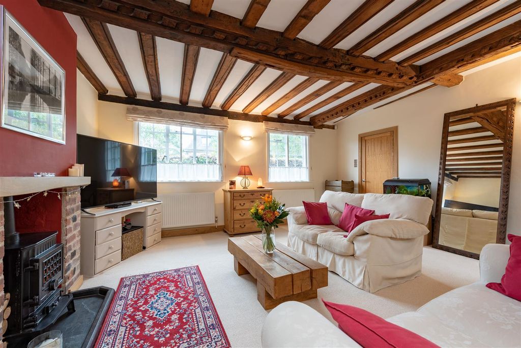 Property photo 2 of 23