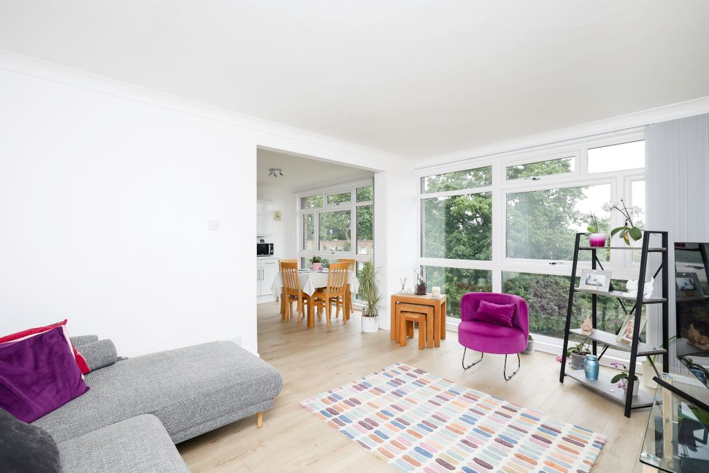 Property photo 3 of 16 5A1A4963
