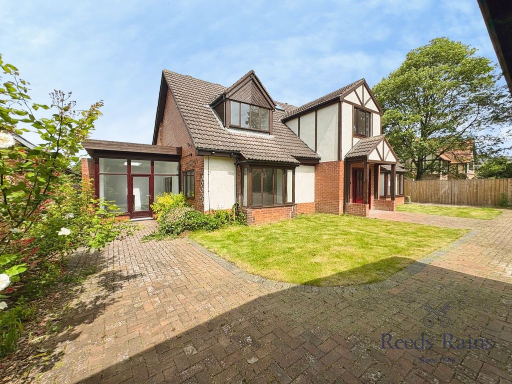 Property photo 1 of 35 Picture No. 05