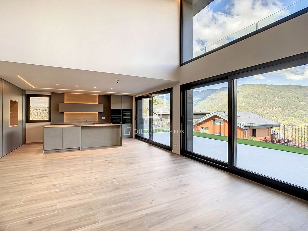 Property photo 3 of 35