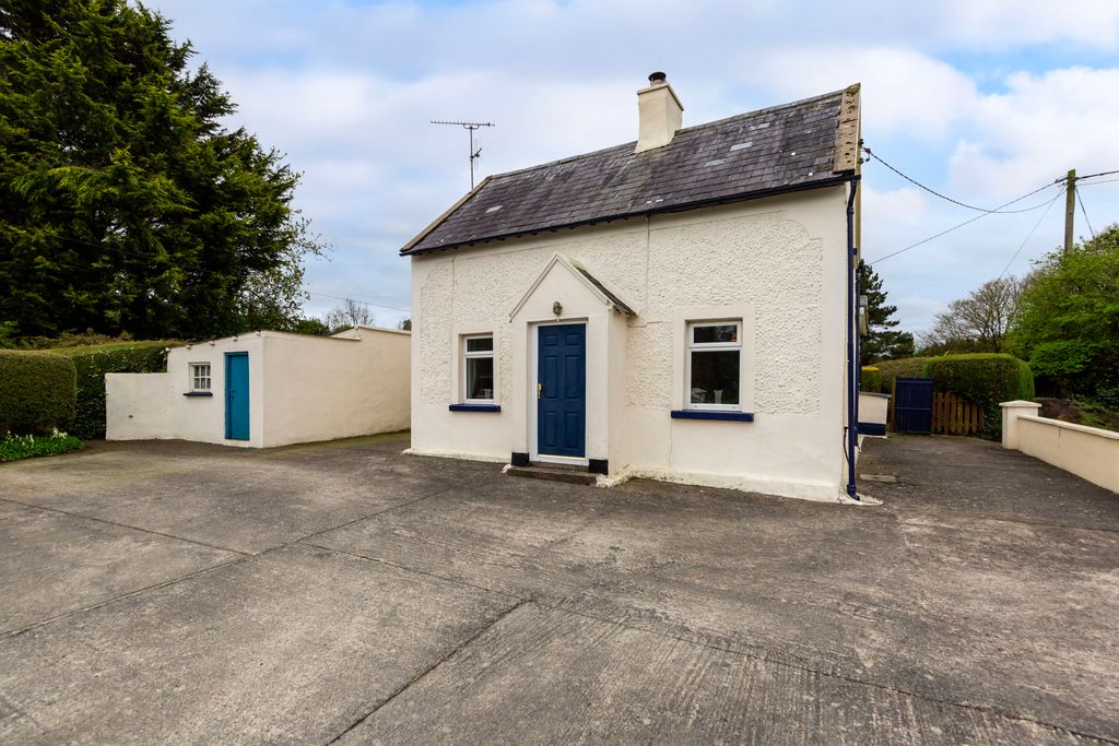 Property photo 2 of 30