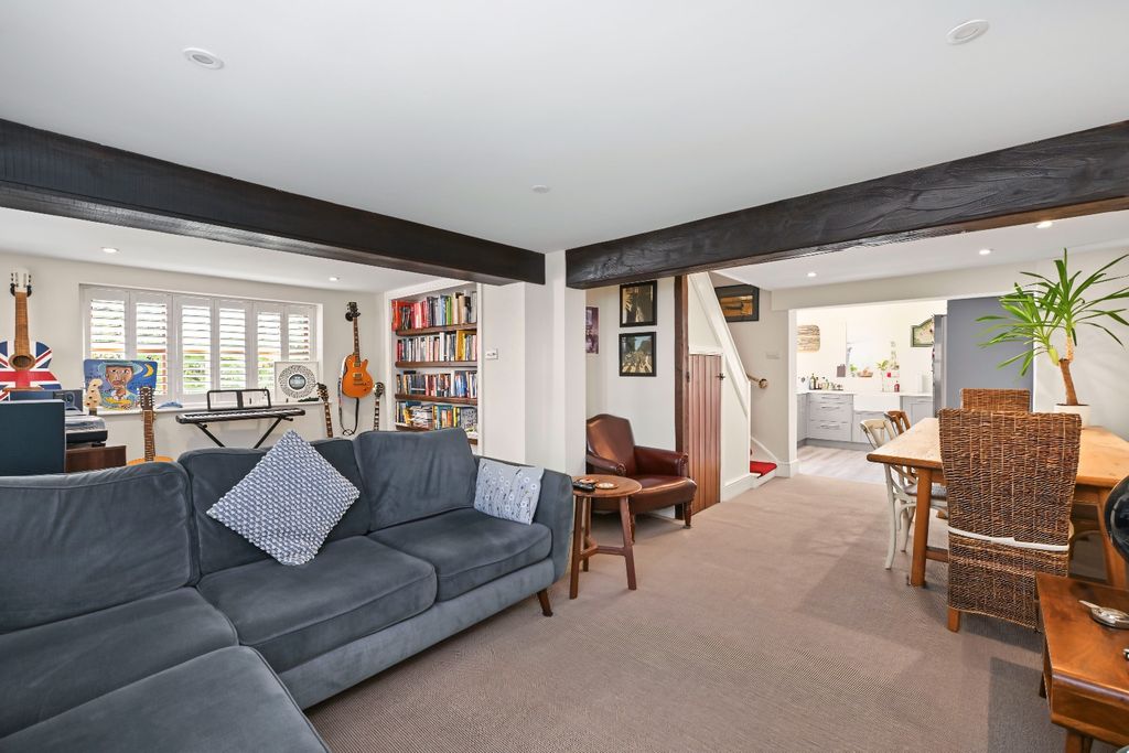 Property photo 2 of 22 5281332