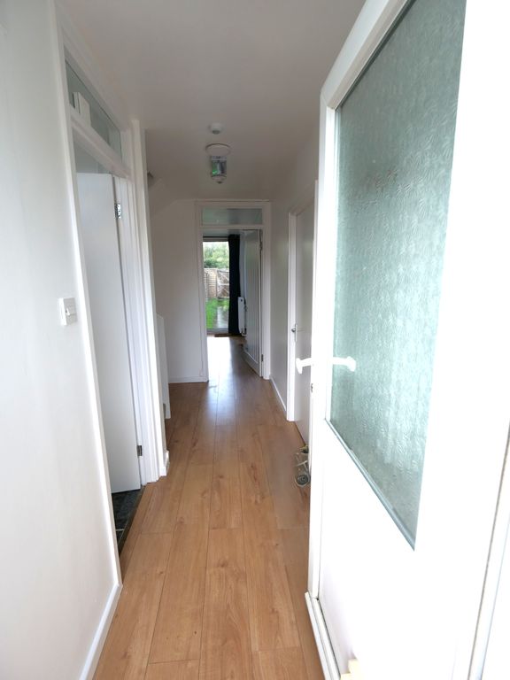 Property photo 2 of 16 Downstairs Entrance Hallway