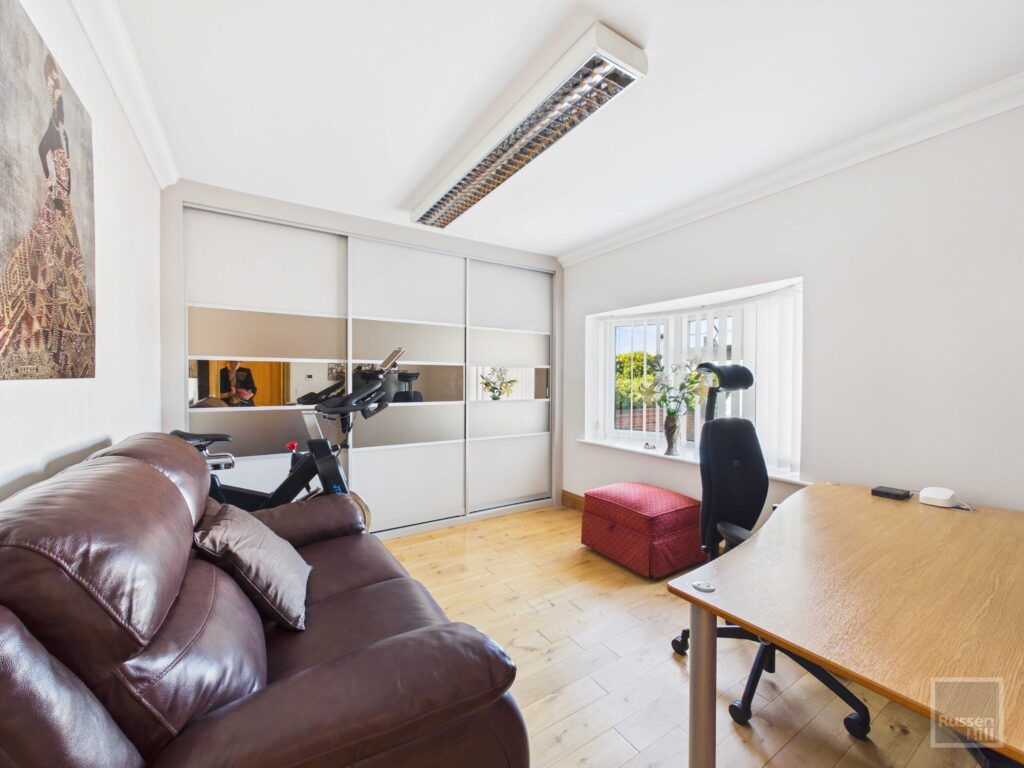 Property photo 3 of 32