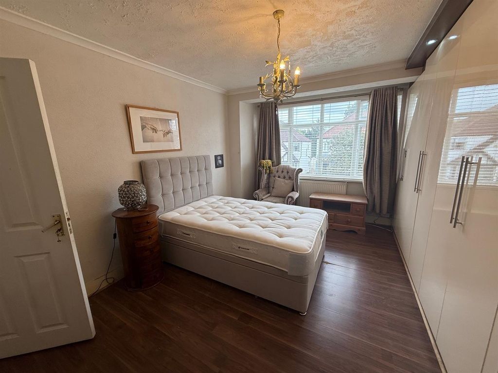 Property photo 3 of 7 3.Jpg