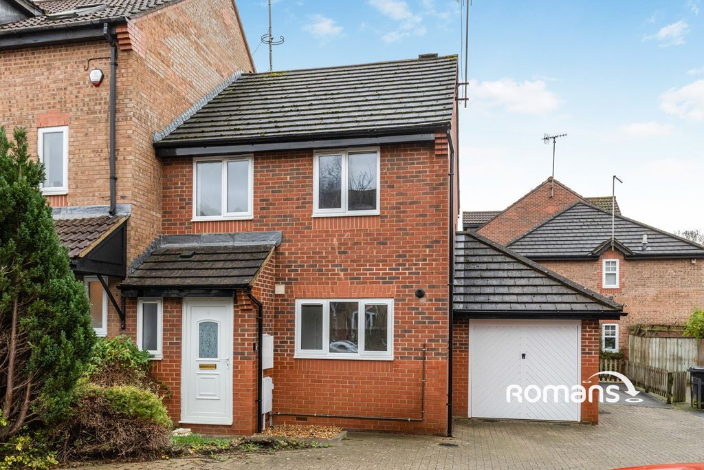 Property photo 1 of 10 Photo