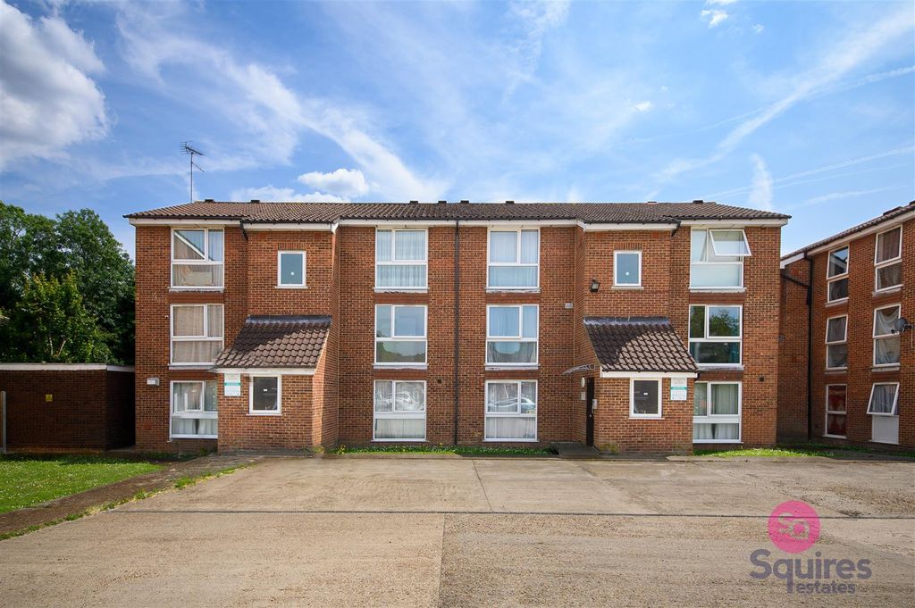 Property photo 1 of 8