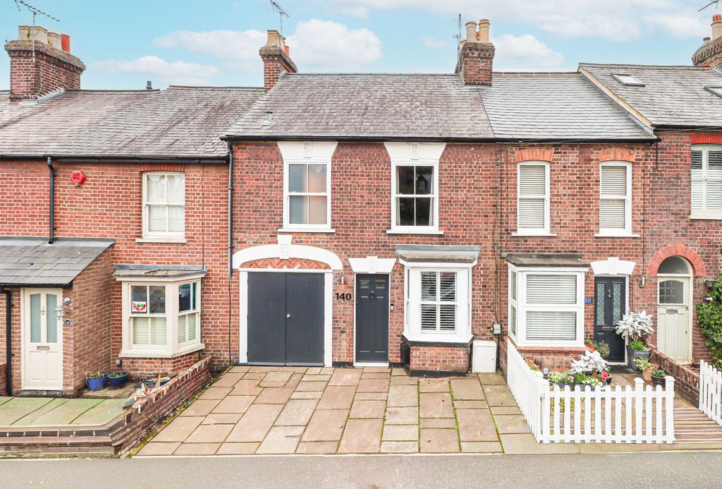 Property photo 1 of 21 Front