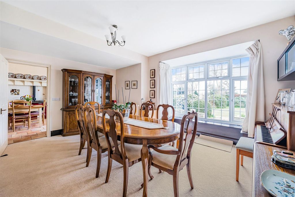 Property photo 3 of 21 Dining Room