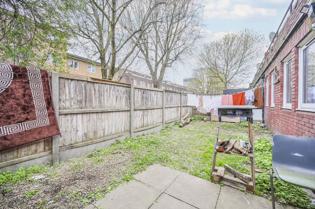 Property photo 3 of 6