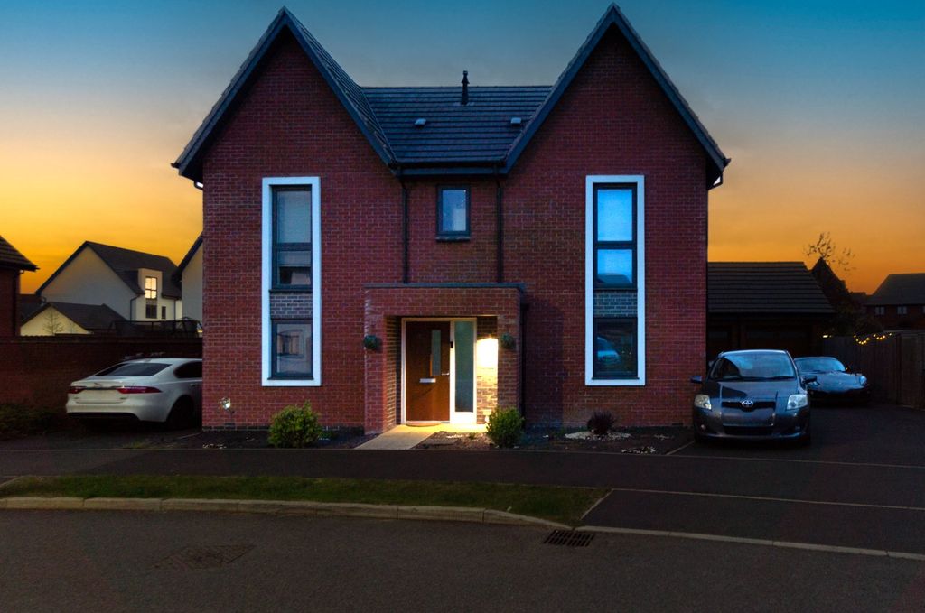 Property photo 2 of 43 Front External Dusk