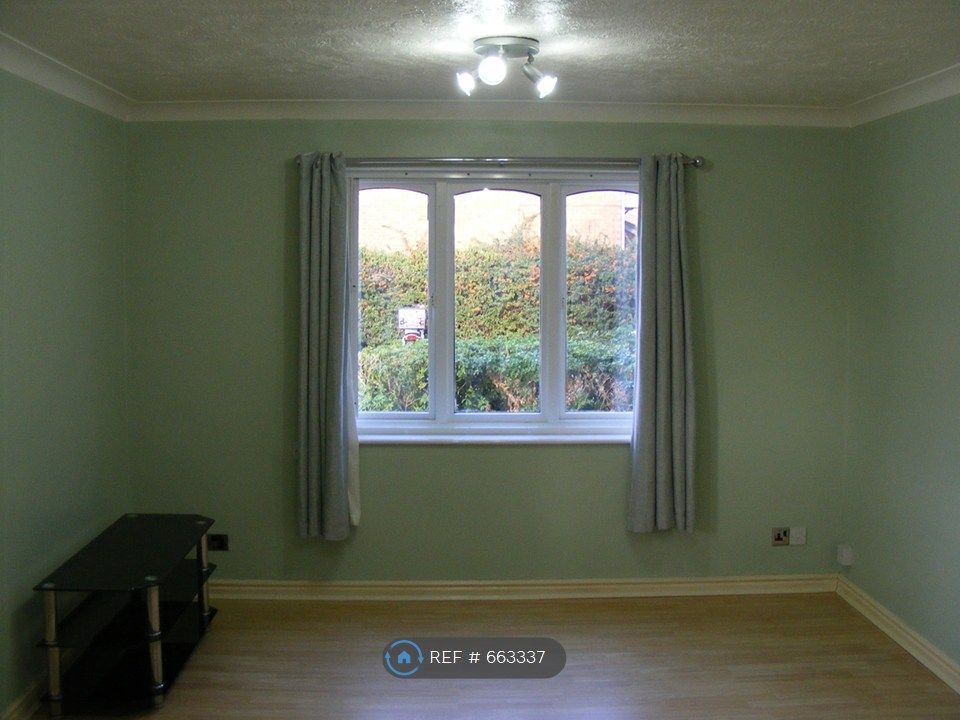 Property photo 3 of 20