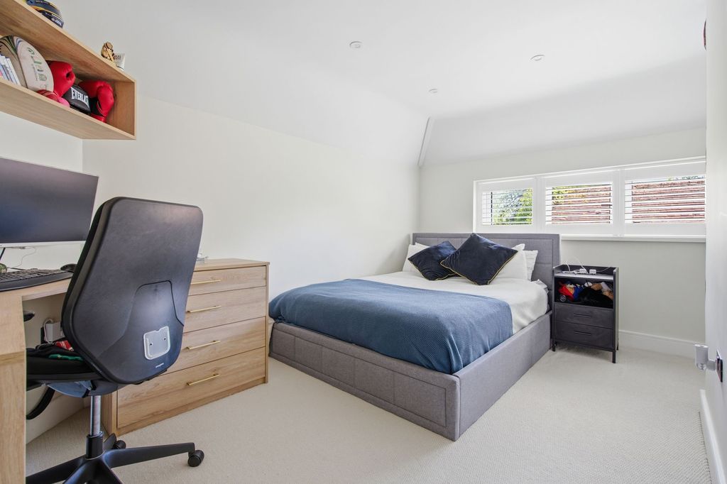 Additional image 10 of 4 bed detached house for saleNuptown Lane, Warfield RG42