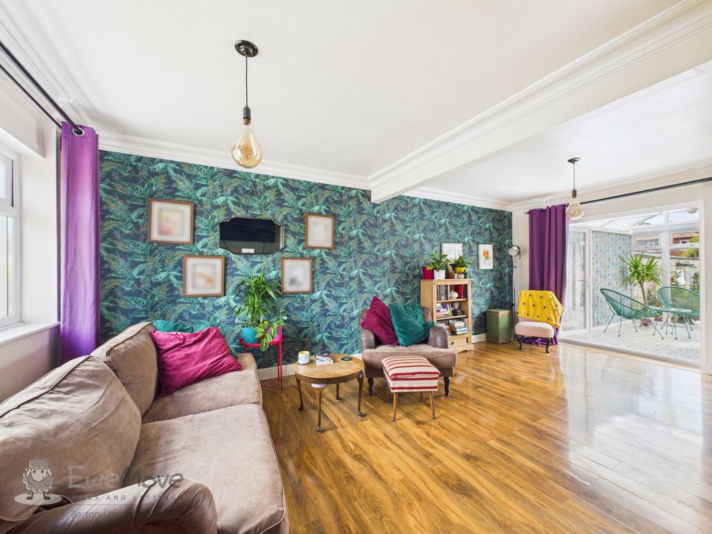 Property photo 1 of 9 Living Room B