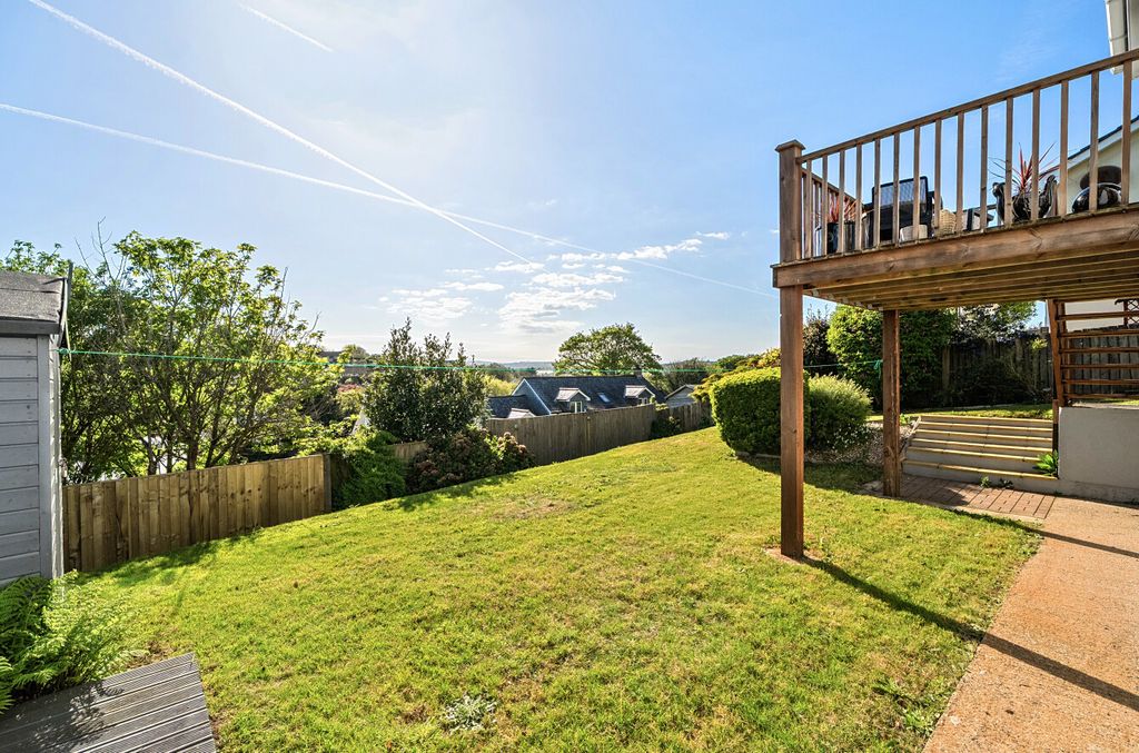Property photo 3 of 35 1451683-16-69Ebb2...