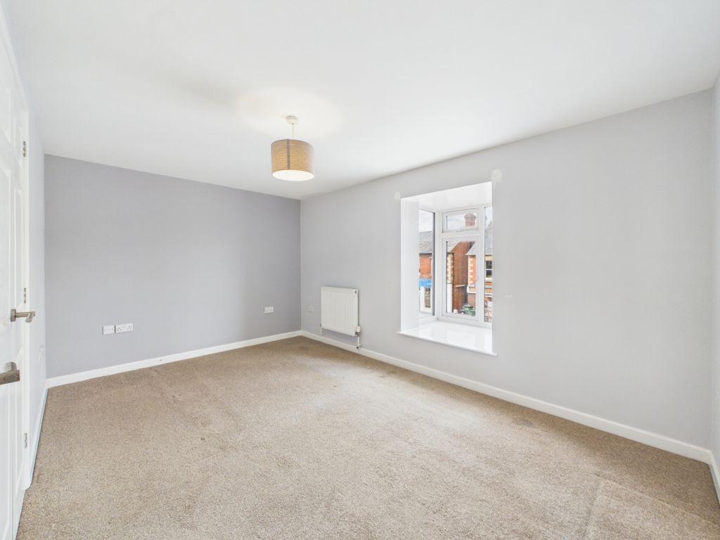 Property photo 3 of 6 Cam01721G0-Pr0143-Still001
