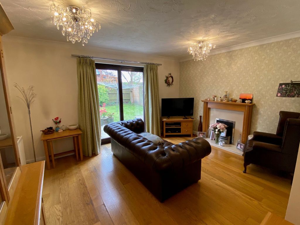 Property photo 3 of 10 Photo 9