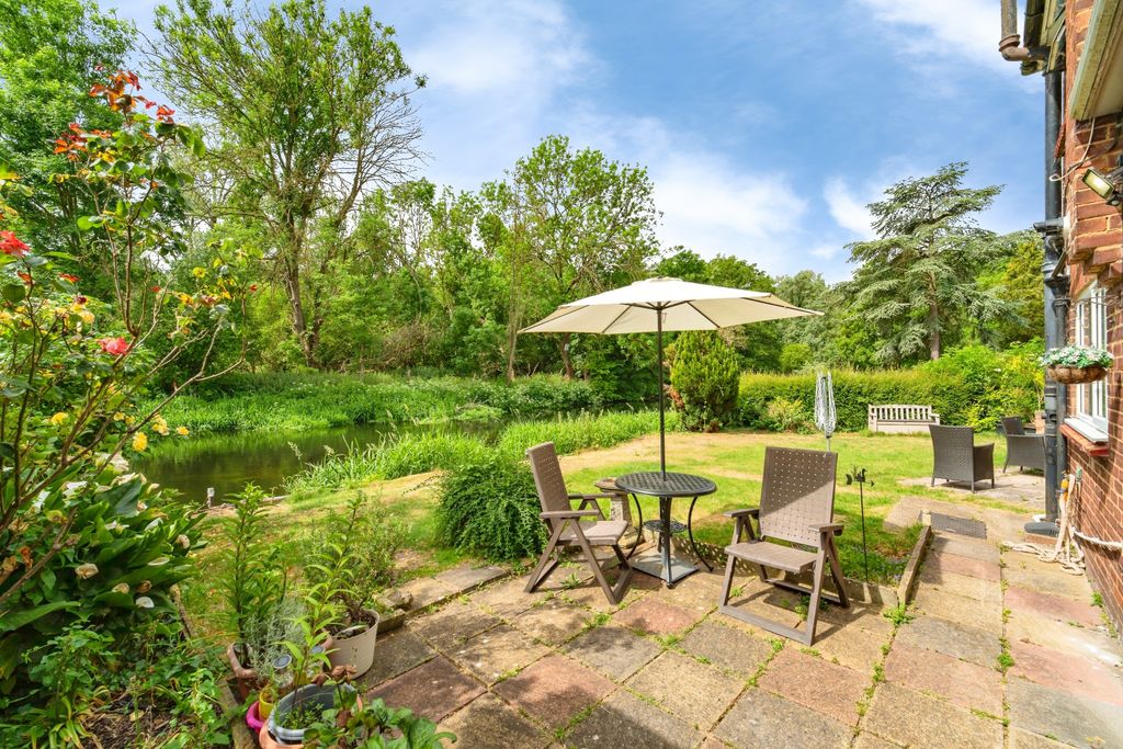 Property photo 2 of 18 Rear Garden