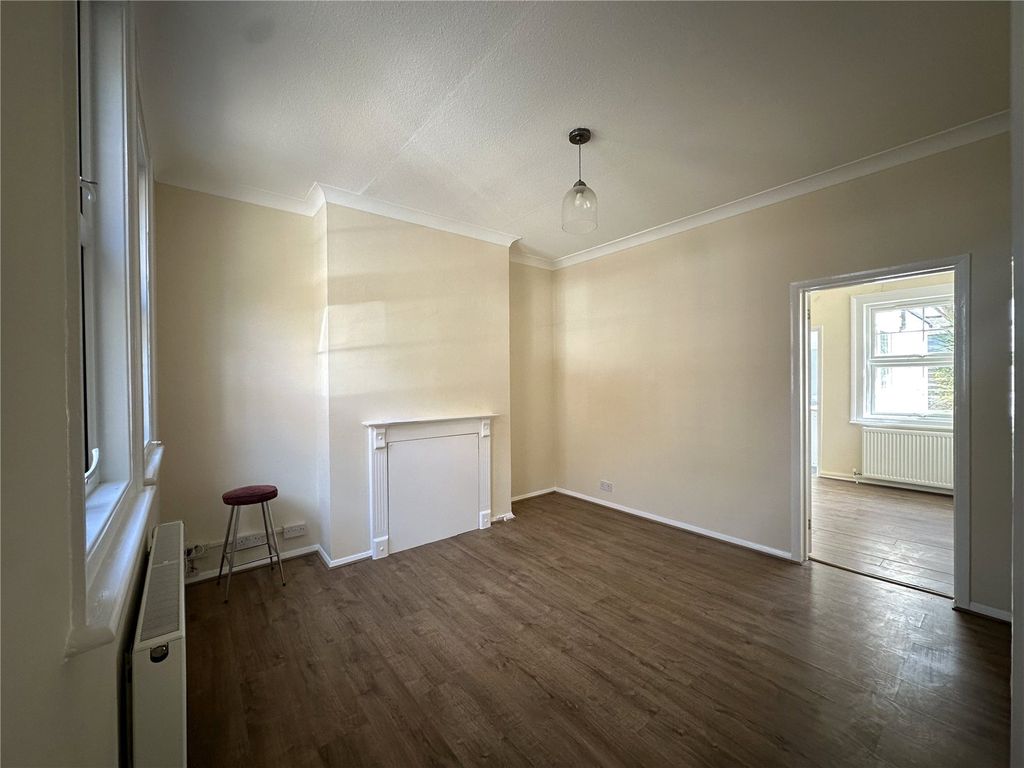 Property photo 2 of 13 Picture No. 19