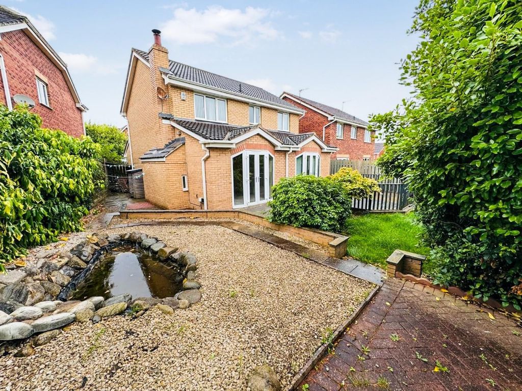 Property photo 2 of 25 Front