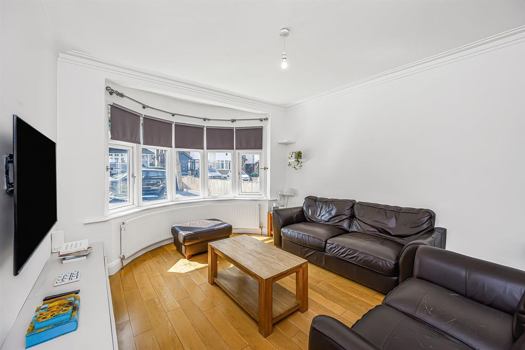 Property photo 3 of 29