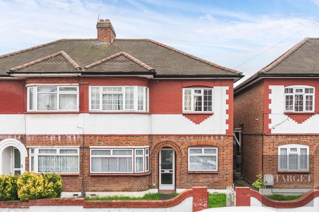 Property photo 1 of 11 Elanby Crescent Wm-10.Jpg